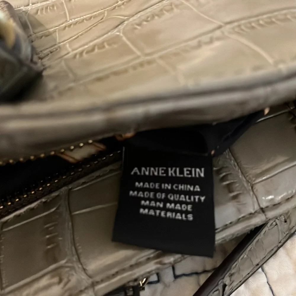 Ann‎ Klein faux alligator skin shoulder bag